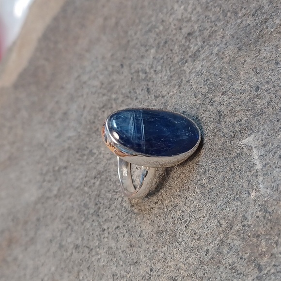 Sterling  Silver Kyanite ring - Picture 4 of 5